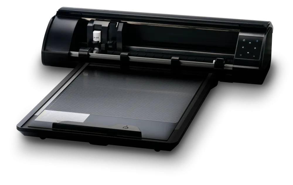 CAMEO__black_left_ES_light-1